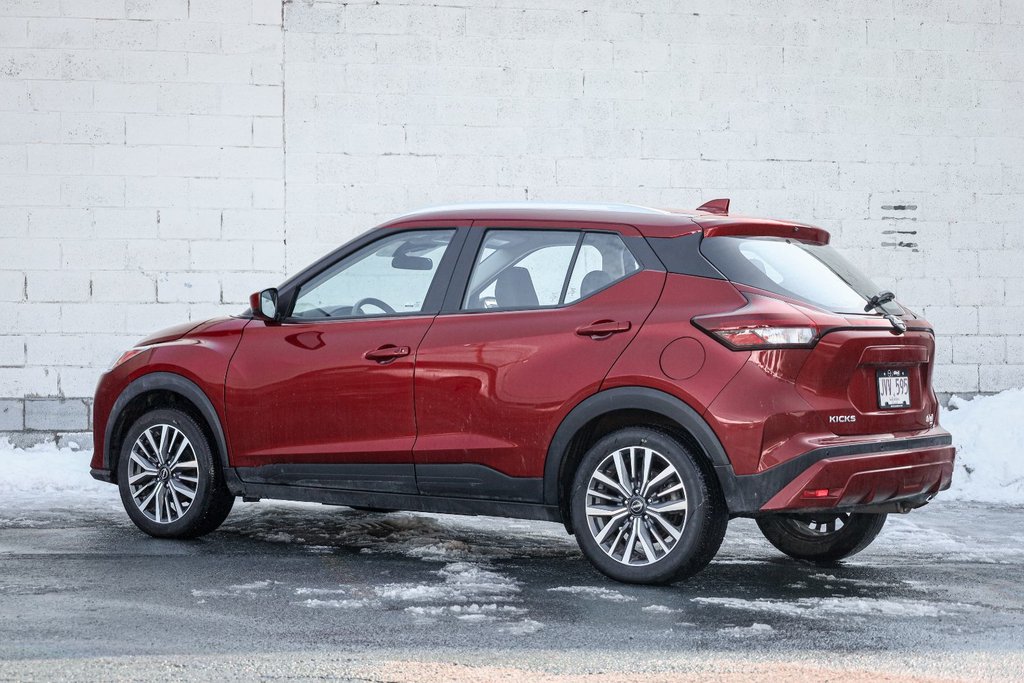2025 Nissan Kicks Play SV-6