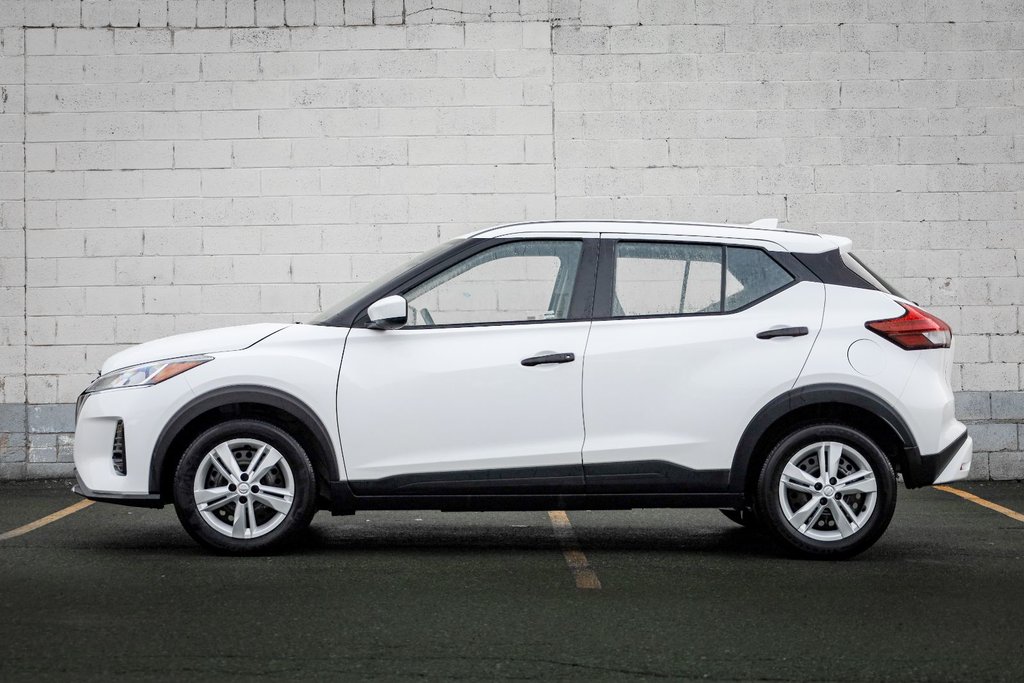 2023 Nissan Kicks S-0