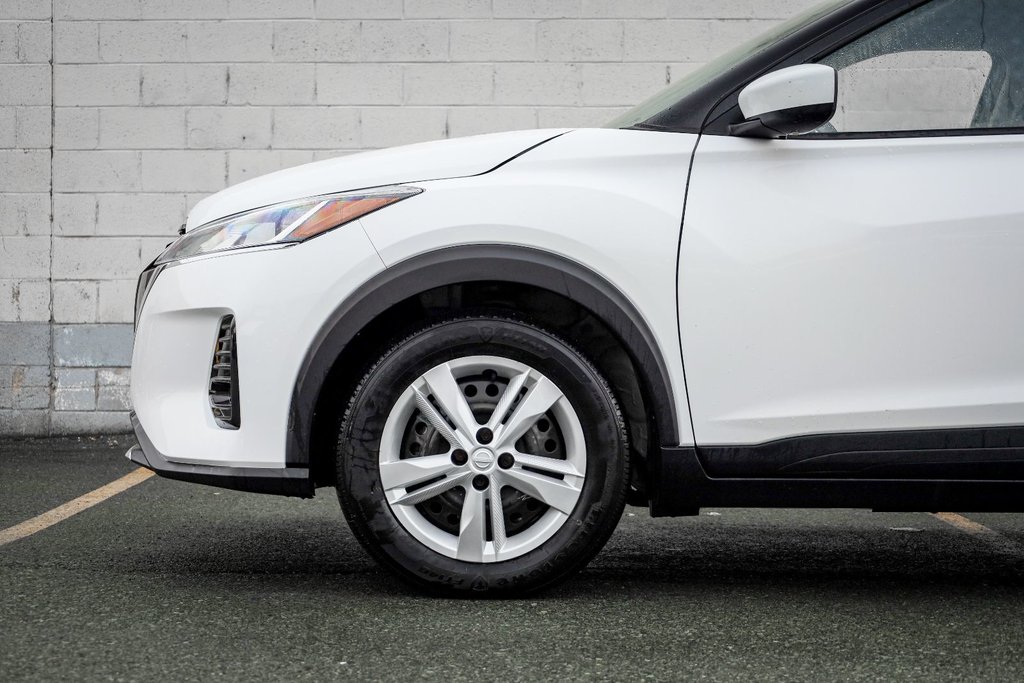 2023 Nissan Kicks S-1