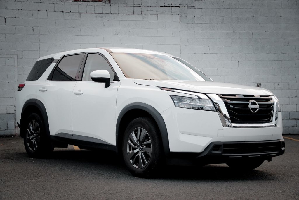 2022 Nissan Pathfinder S-7