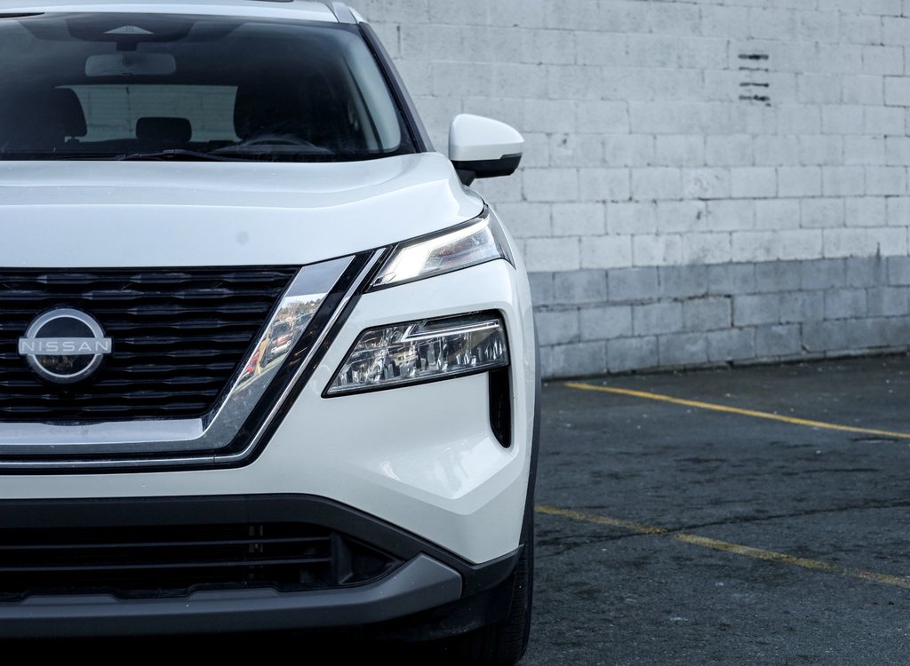 2023 Nissan Rogue SV Moonroof-5