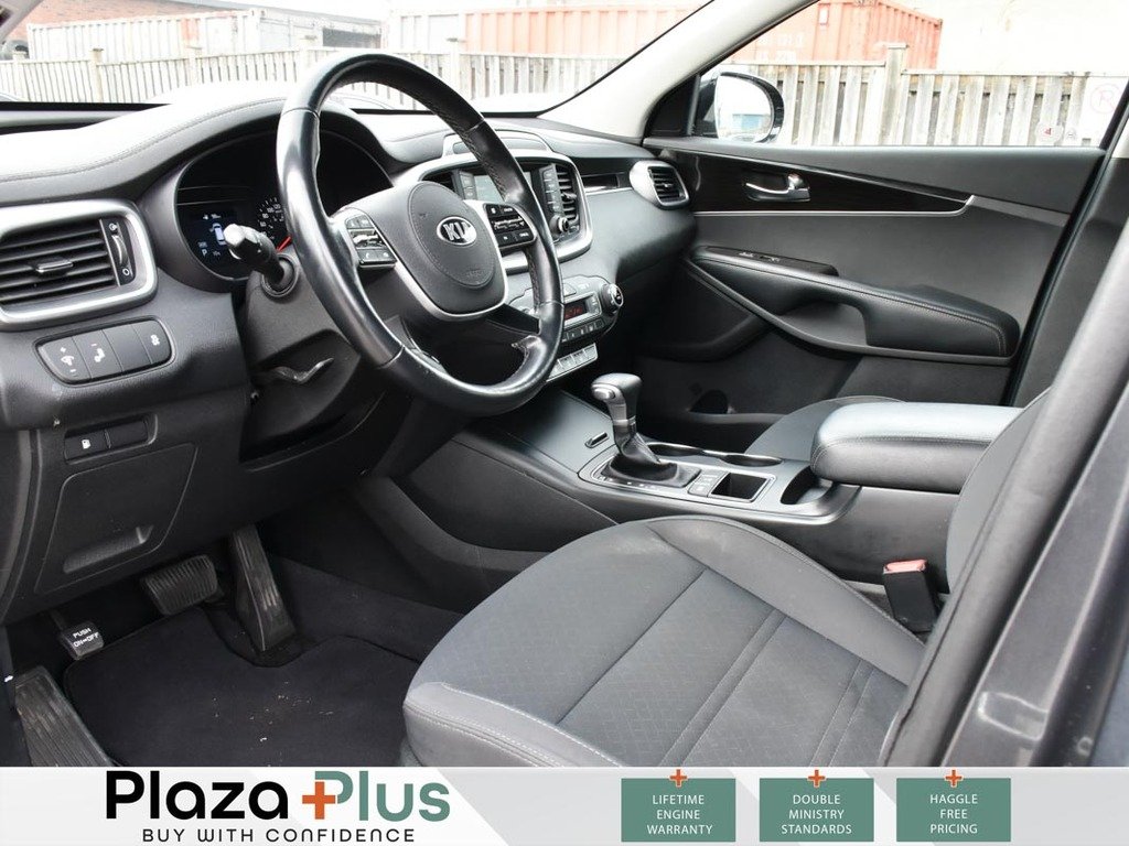 2020 Kia Sorento LX+ V6-7