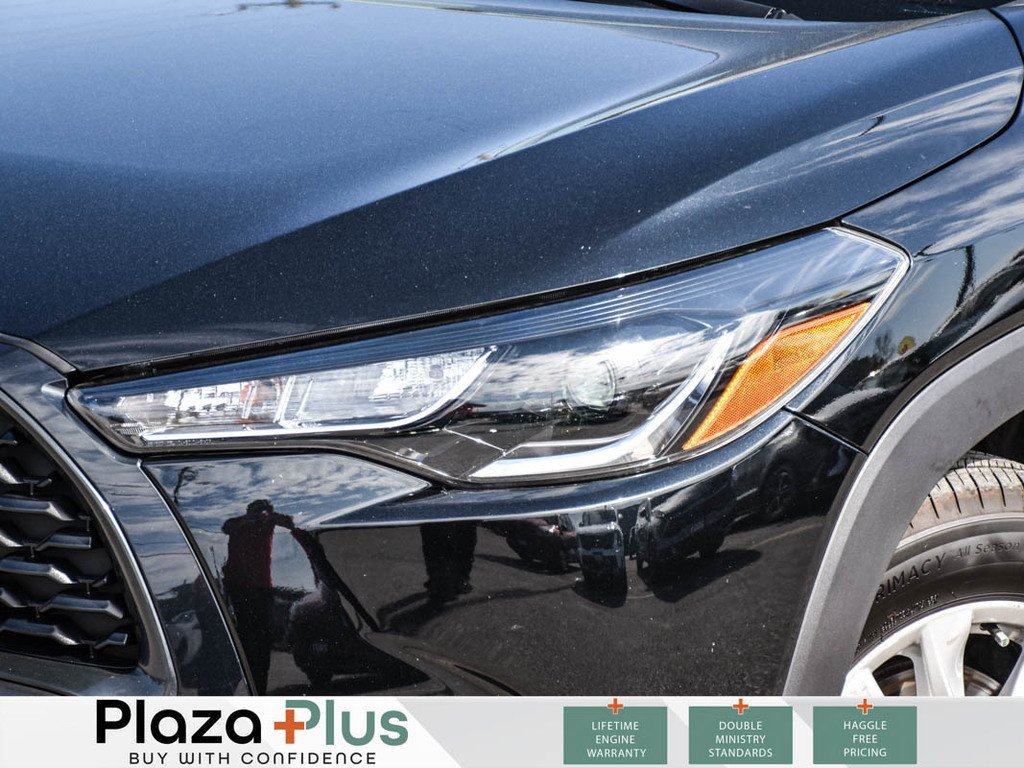 2024 Toyota Corolla Cross LE-4