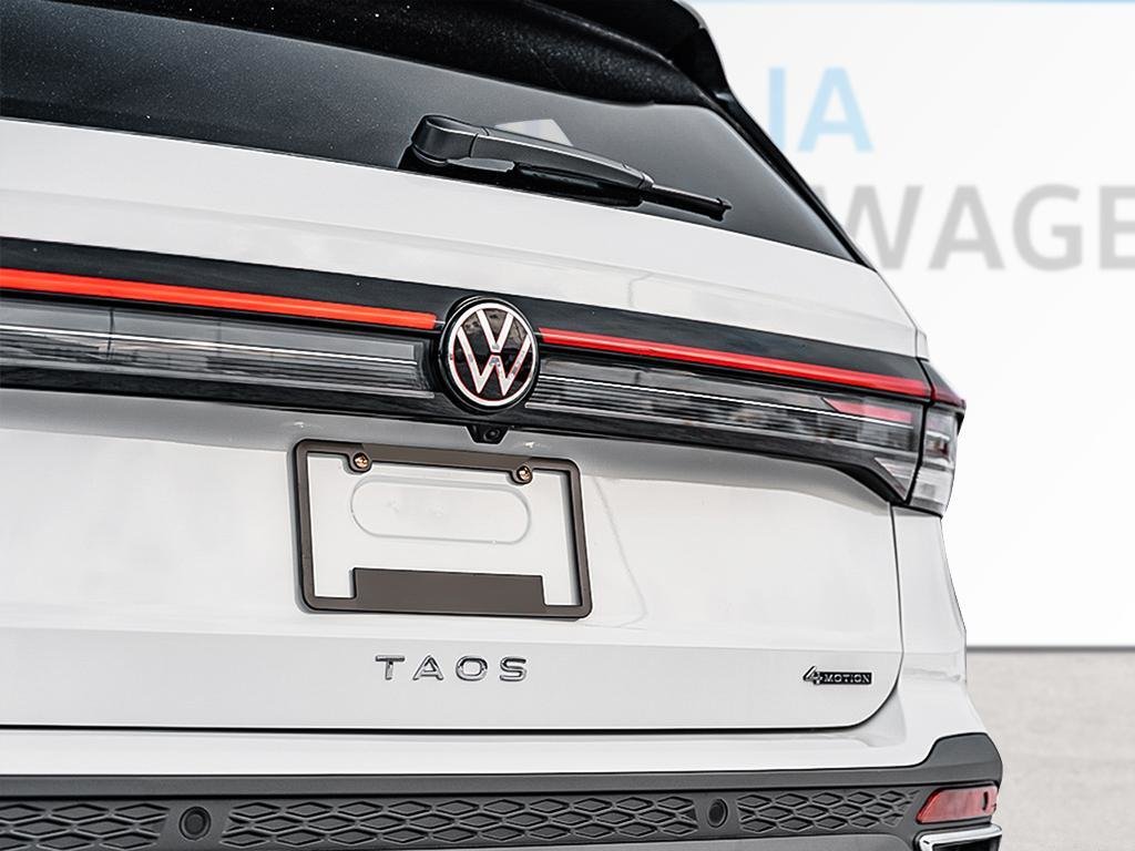 2026 Volkswagen Taos Highline 4MOTION-7