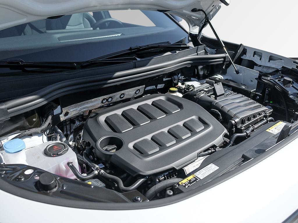 2026 Volkswagen Tiguan Comfortline R-Line Black Edition 4MOTION-5