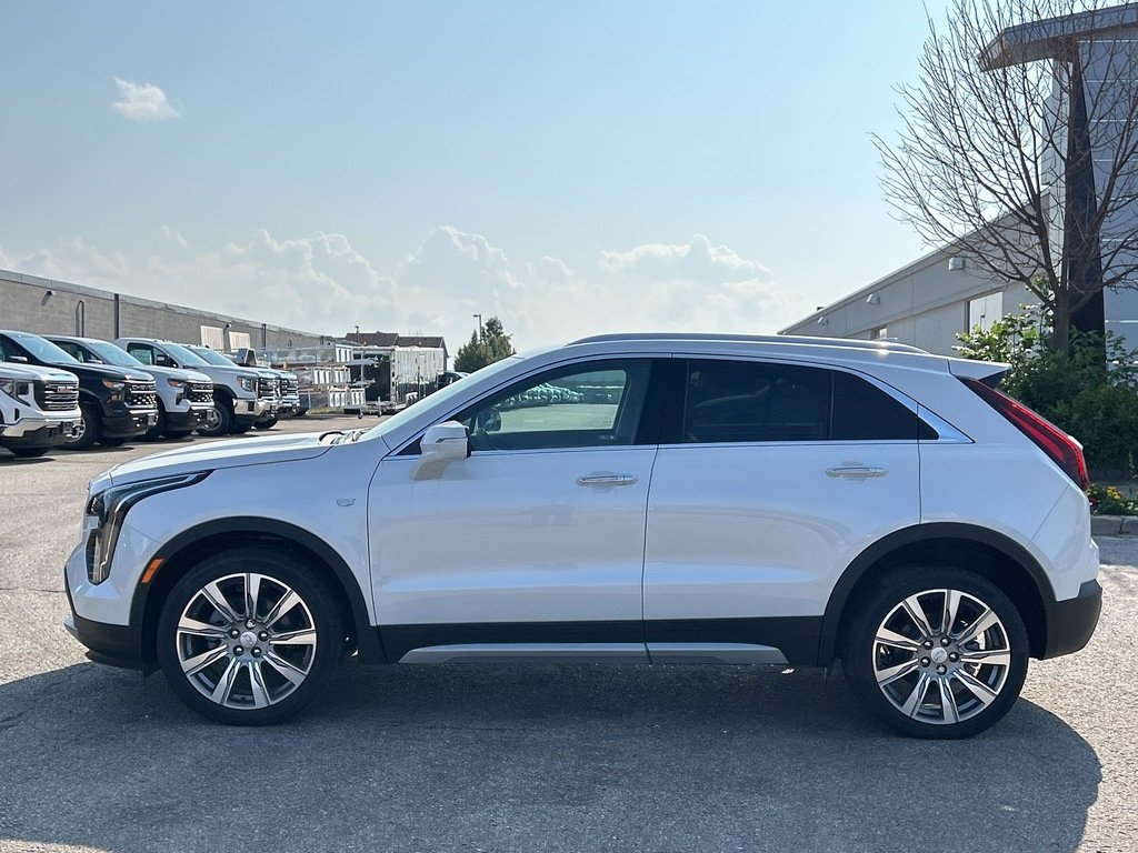 2023 CADILLAC TRUCK XT4 in Barrie, Ontario - 2 - w1024h768px