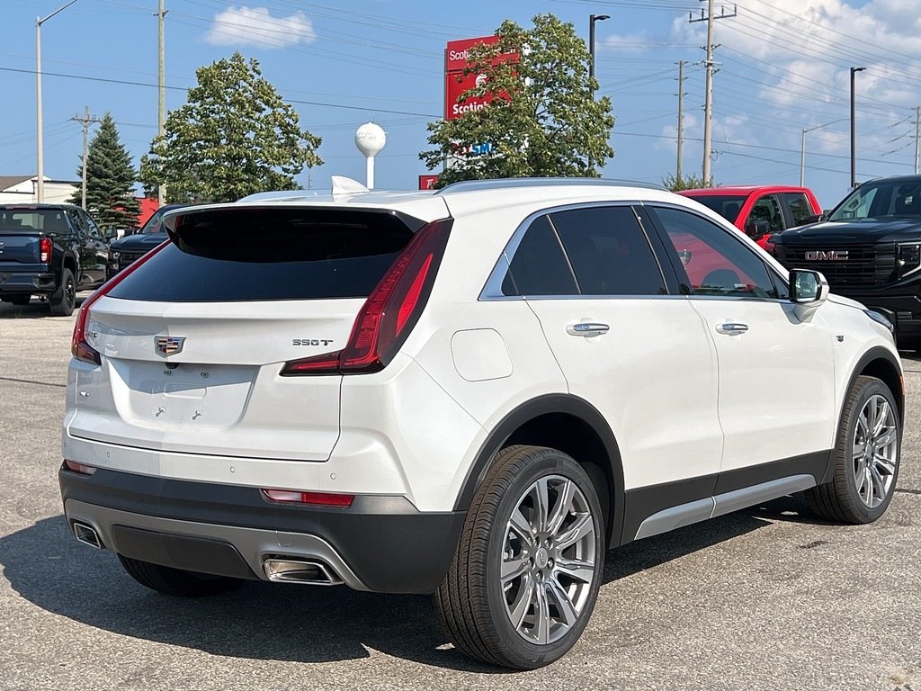 2023 CADILLAC TRUCK XT4 in Barrie, Ontario - 5 - w1024h768px
