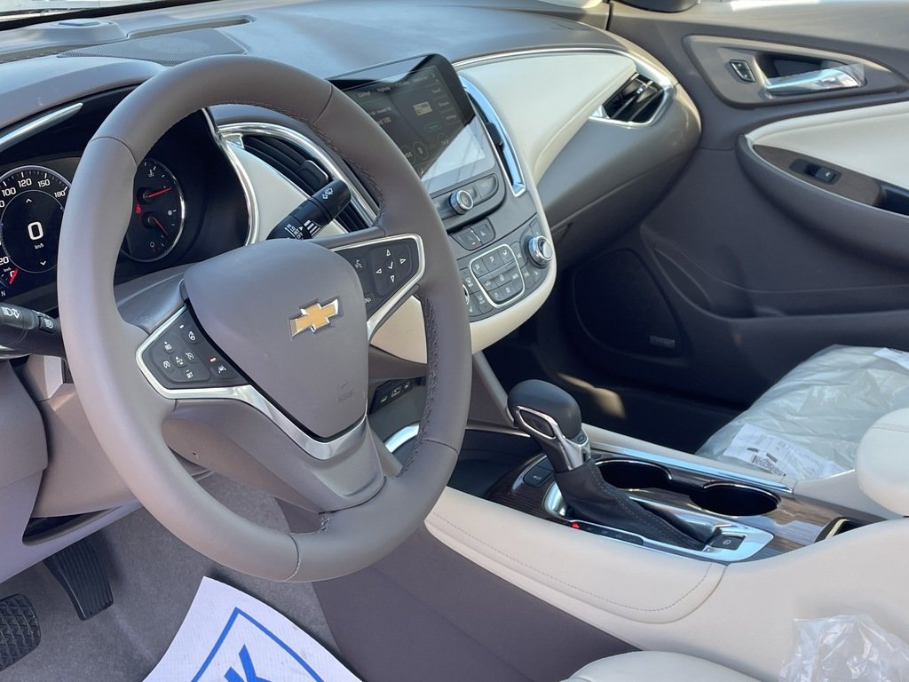 2023 Chevrolet Malibu in Barrie, Ontario - 8 - w1024h768px