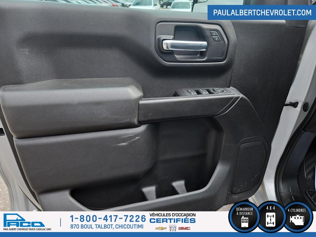 Chevrolet Silverado 1500 4WD CREW CAB 147 CUSTOM 2022 à Chicoutimi, Québec - 10 - w1024h768px