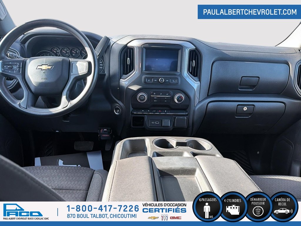 2022 Chevrolet SILVERADO 1500 4WD CREW CAB 147 CUSTOM in Chicoutimi, Quebec - 9 - w1024h768px