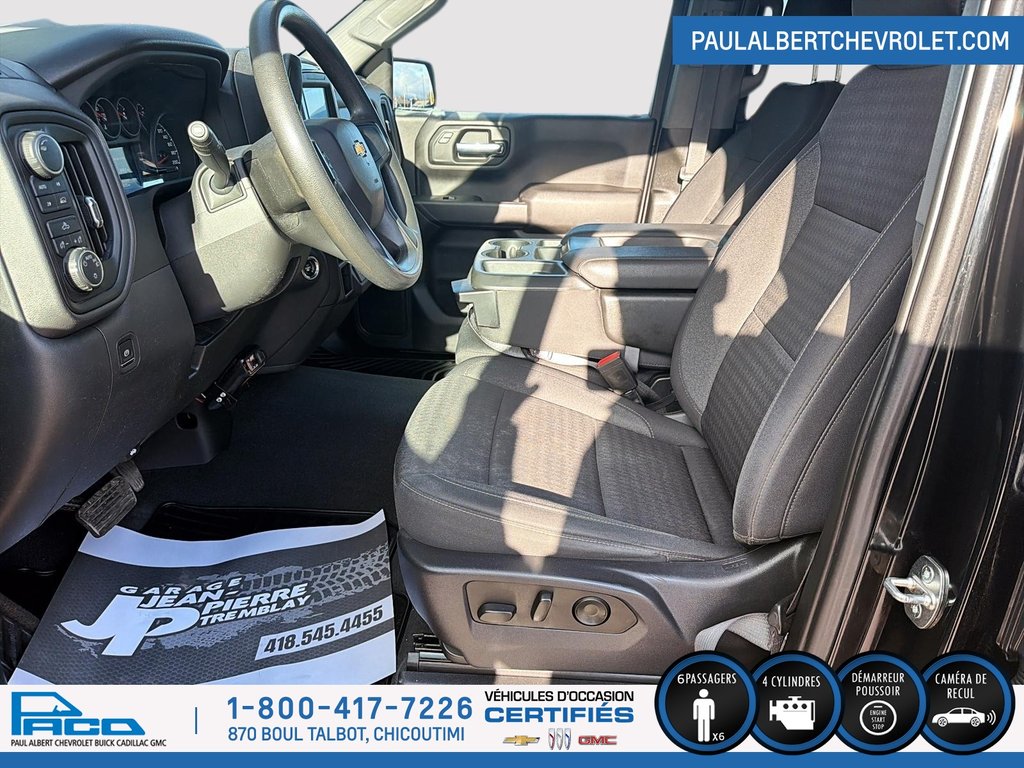 2022 Chevrolet SILVERADO 1500 4WD CREW CAB 147 CUSTOM in Chicoutimi, Quebec - 8 - w1024h768px