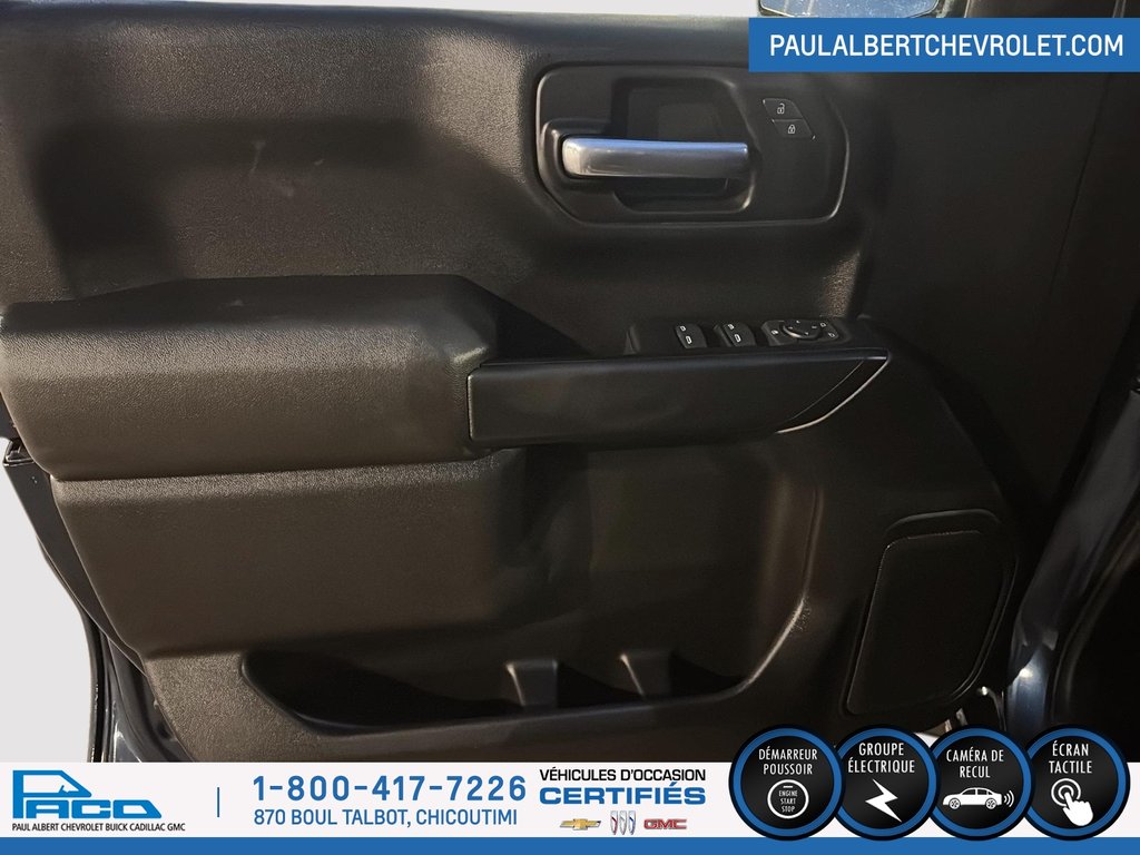 Chevrolet SILVERADO 1500 4WD CREW CAB 157 CU 2023 à Chicoutimi, Québec - 11 - w1024h768px