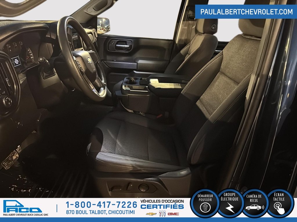 Chevrolet SILVERADO 1500 4WD CREW CAB 157 CU 2023 à Chicoutimi, Québec - 9 - w1024h768px