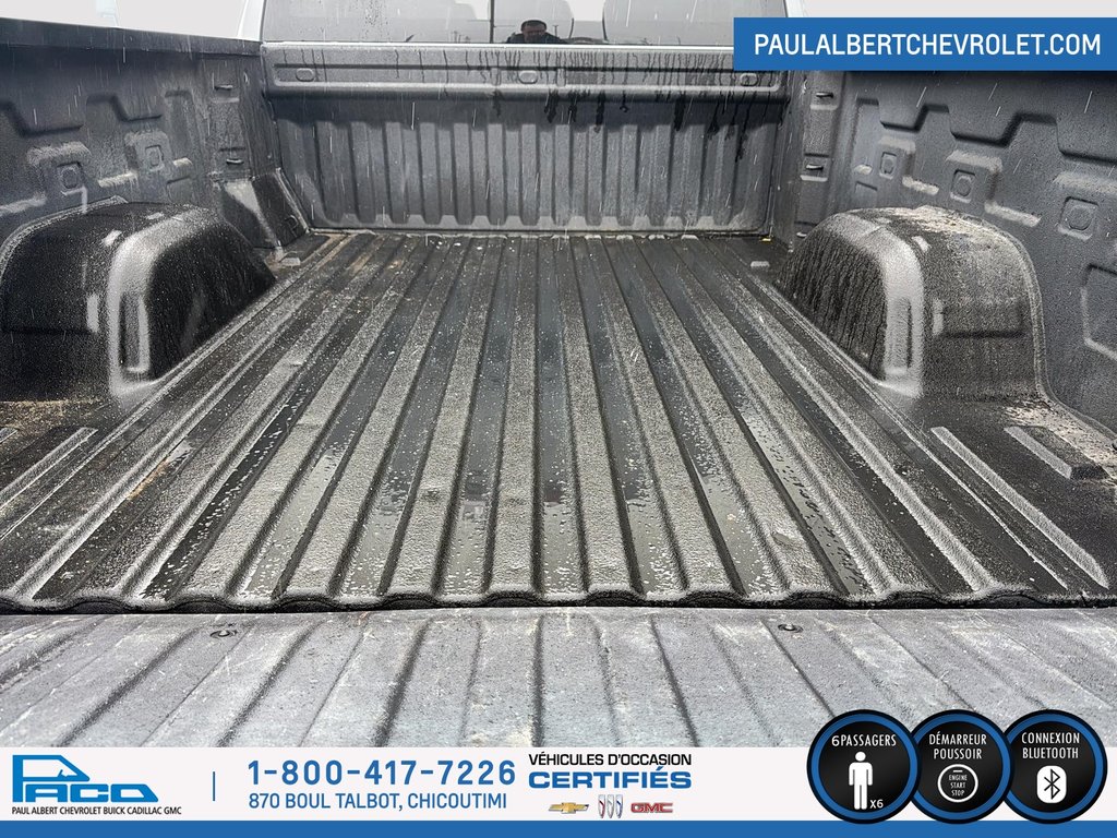2024 GMC SIERRA 1500 4WD CREW CAB 147 PRO in Chicoutimi, Quebec - 16 - w1024h768px