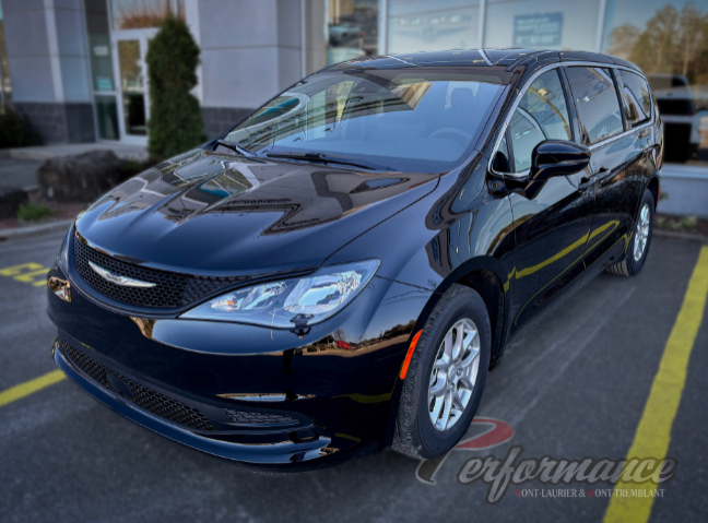 2026 Chrysler Grand Caravan SXT in Mont-Tremblant, Quebec - 1 - w1024h768px