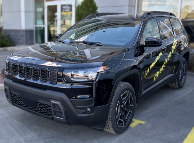 2026 Jeep Cherokee LAREDO in Mont-Tremblant, Quebec - 3 - w1024h768px