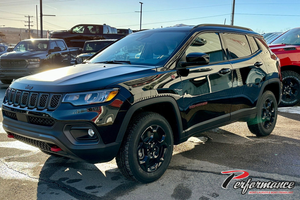 2024  Compass TRAILHAWK in Mont-Tremblant, Quebec - 1 - w1024h768px
