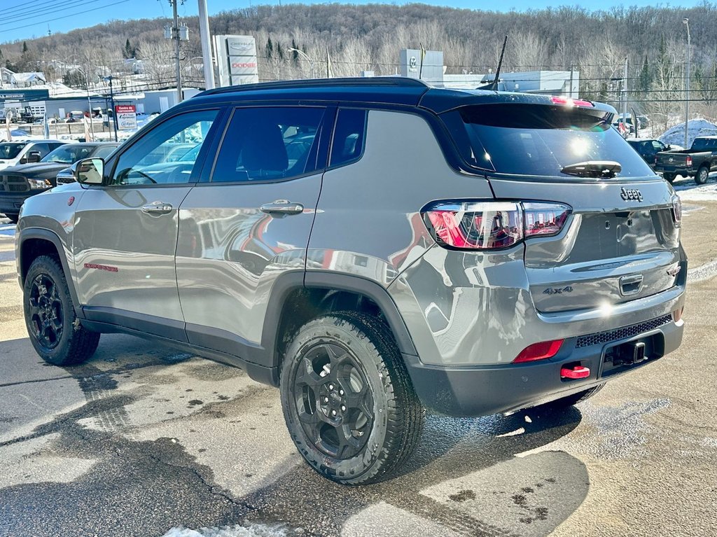 2024  Compass TRAILHAWK in Mont-Tremblant, Quebec - 11 - w1024h768px