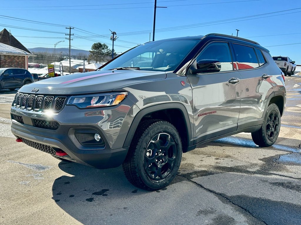 2024  Compass TRAILHAWK in Mont-Tremblant, Quebec - 13 - w1024h768px