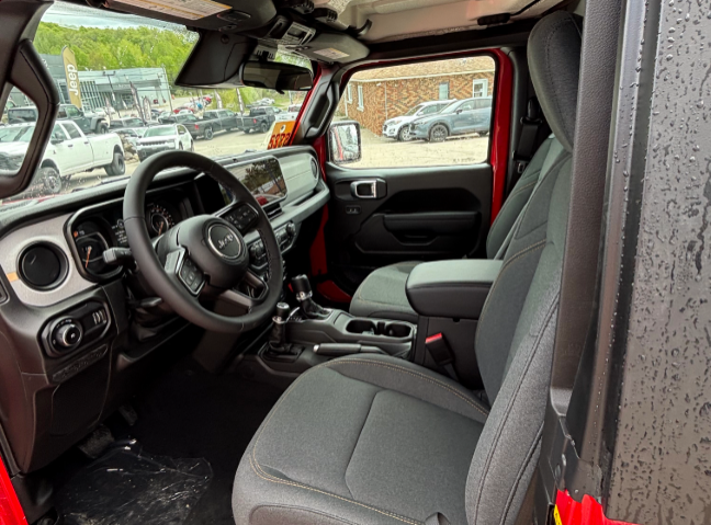 Jeep Wrangler WILLYS 2026 à Mont-Tremblant, Québec - 4 - w1024h768px