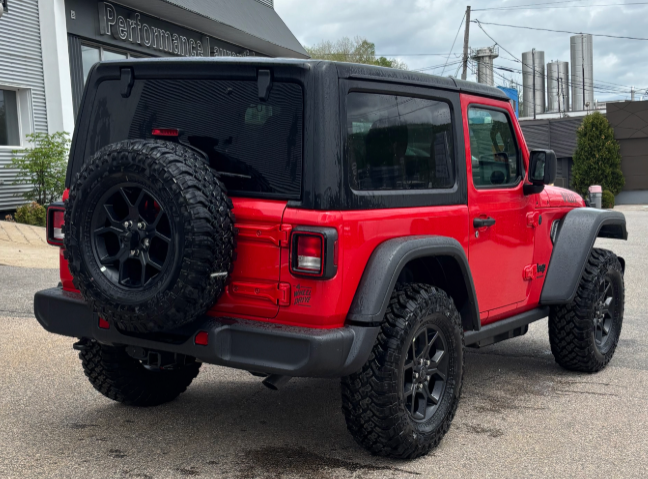 Jeep Wrangler WILLYS 2026 à Mont-Tremblant, Québec - 3 - w1024h768px