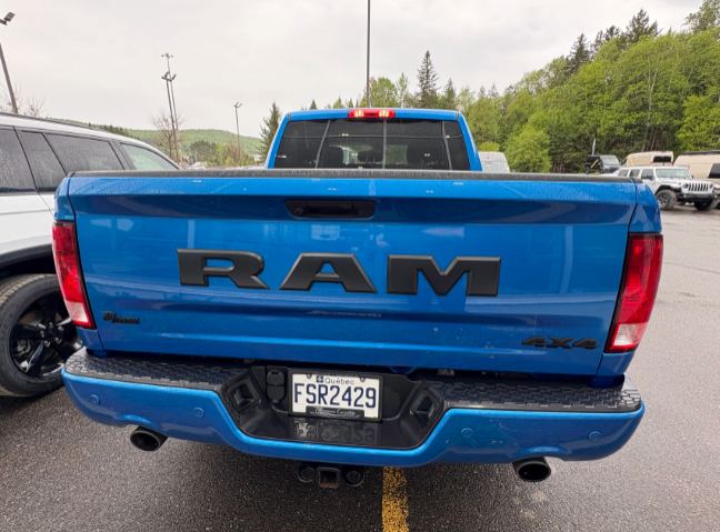 Ram 1500 Classic Express 2023 à Mont-Tremblant, Québec - 4 - w1024h768px