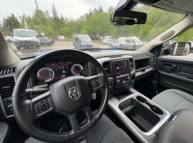 Ram 1500 Classic Express 2023 à Mont-Tremblant, Québec - 11 - w1024h768px