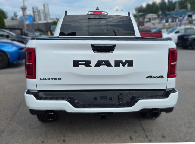 Ram 1500 LIMITED 2026 à Mont-Tremblant, Québec - 5 - w1024h768px