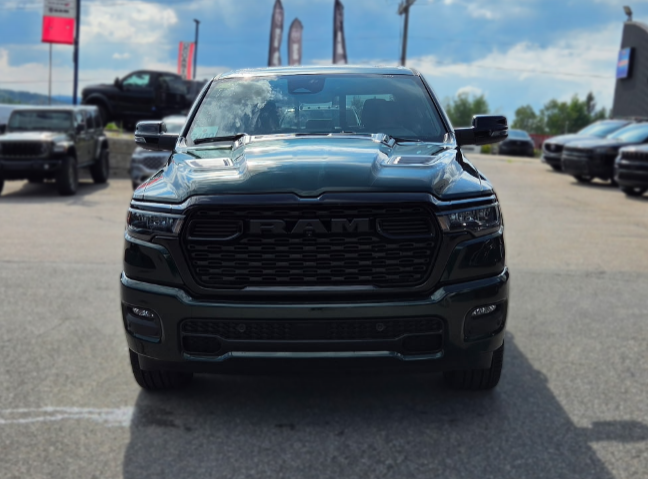 2026 Ram 1500 SPORT in Mont-Tremblant, Quebec - 2 - w1024h768px
