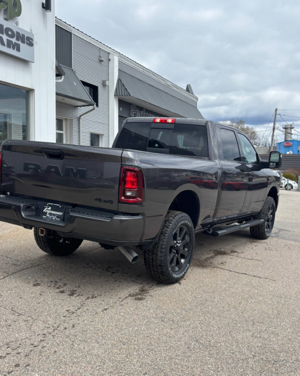 2026 Ram 2500 BLACK EXPRESS in Mont-Tremblant, Quebec - 3 - w1024h768px