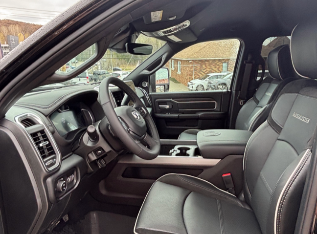 Ram 2500 BIG HORN 2026 à Mont-Tremblant, Québec - 3 - w1024h768px