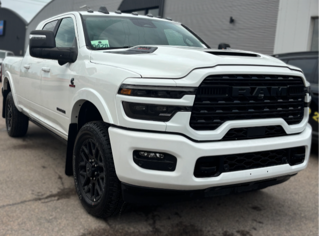 2026 Ram 2500 LIMITED in Mont-Tremblant, Quebec - 2 - w1024h768px