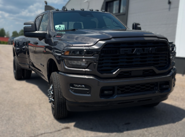 2026 Ram 3500 BIG HORN in Mont-Tremblant, Quebec - 2 - w1024h768px
