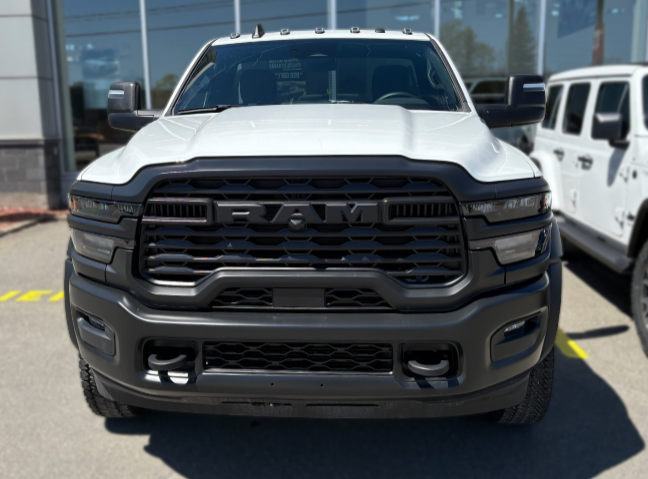 2025 Ram 5500 TRADESMAN in Mont-Tremblant, Quebec - 2 - w1024h768px