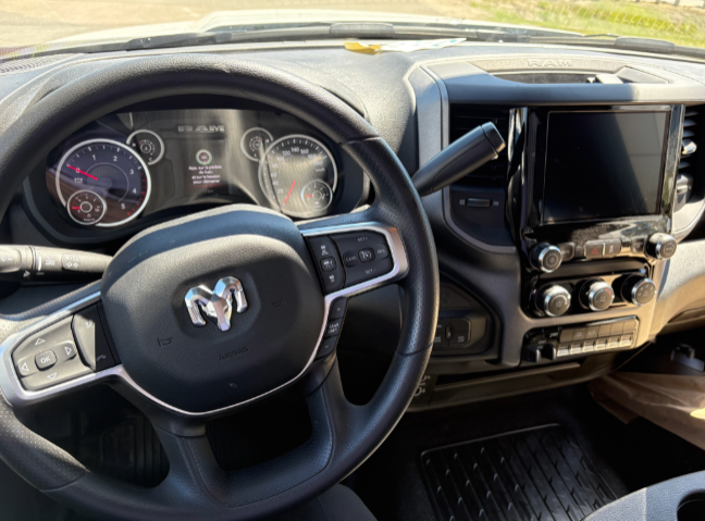 2025 Ram 5500 TRADESMAN in Mont-Tremblant, Quebec - 4 - w1024h768px