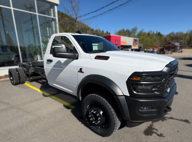 Ram 5500 TRADESMAN 2025 à Mont-Tremblant, Québec - 3 - w1024h768px