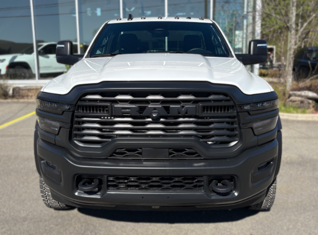 Ram 5500 TRADESMAN 2025 à Mont-Tremblant, Québec - 2 - w1024h768px
