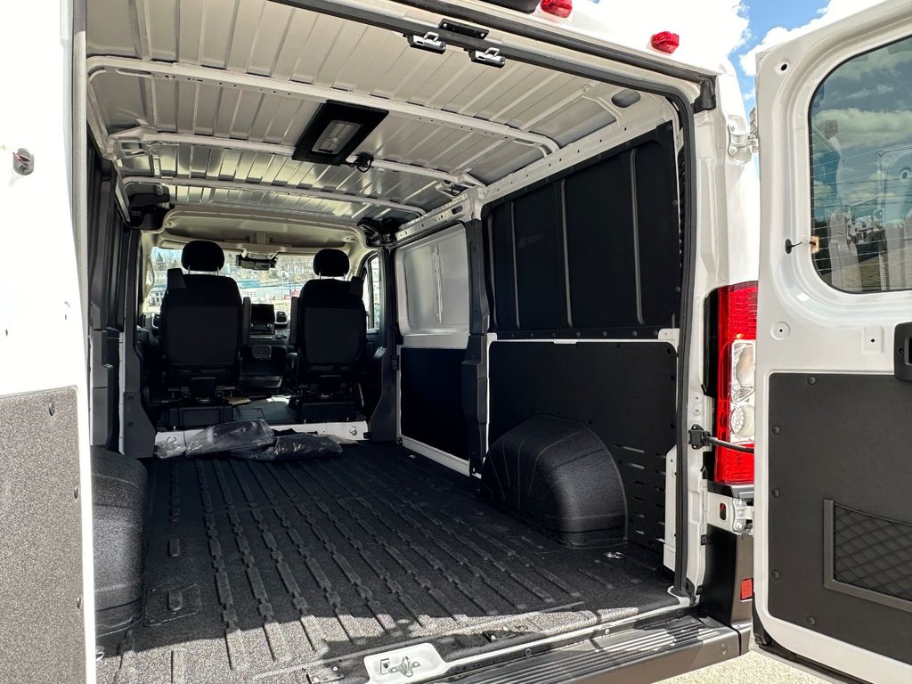 2024 Ram PROMASTER CARGO VAN 1500 SLT+ in Mont-Tremblant, Quebec - 21 - w1024h768px