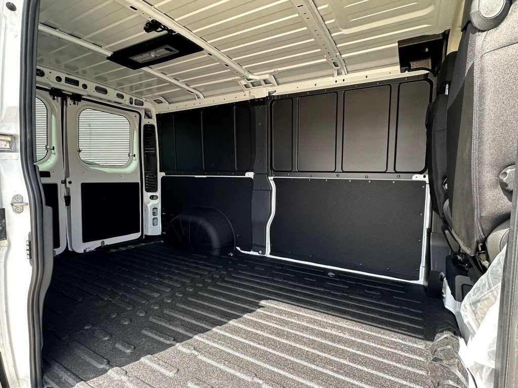 2024 Ram PROMASTER CARGO VAN 1500 SLT+ in Mont-Tremblant, Quebec - 20 - w1024h768px