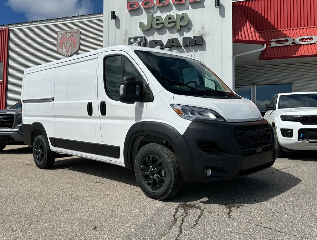 2024 Ram PROMASTER CARGO VAN 1500 SLT+ in Mont-Tremblant, Quebec - 18 - w1024h768px