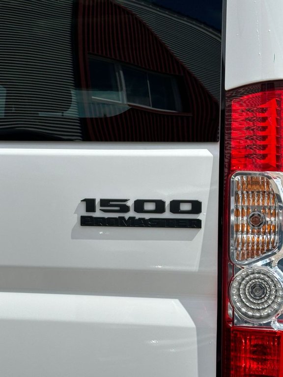 2024 Ram PROMASTER CARGO VAN 1500 SLT+ in Mont-Tremblant, Quebec - 17 - w1024h768px