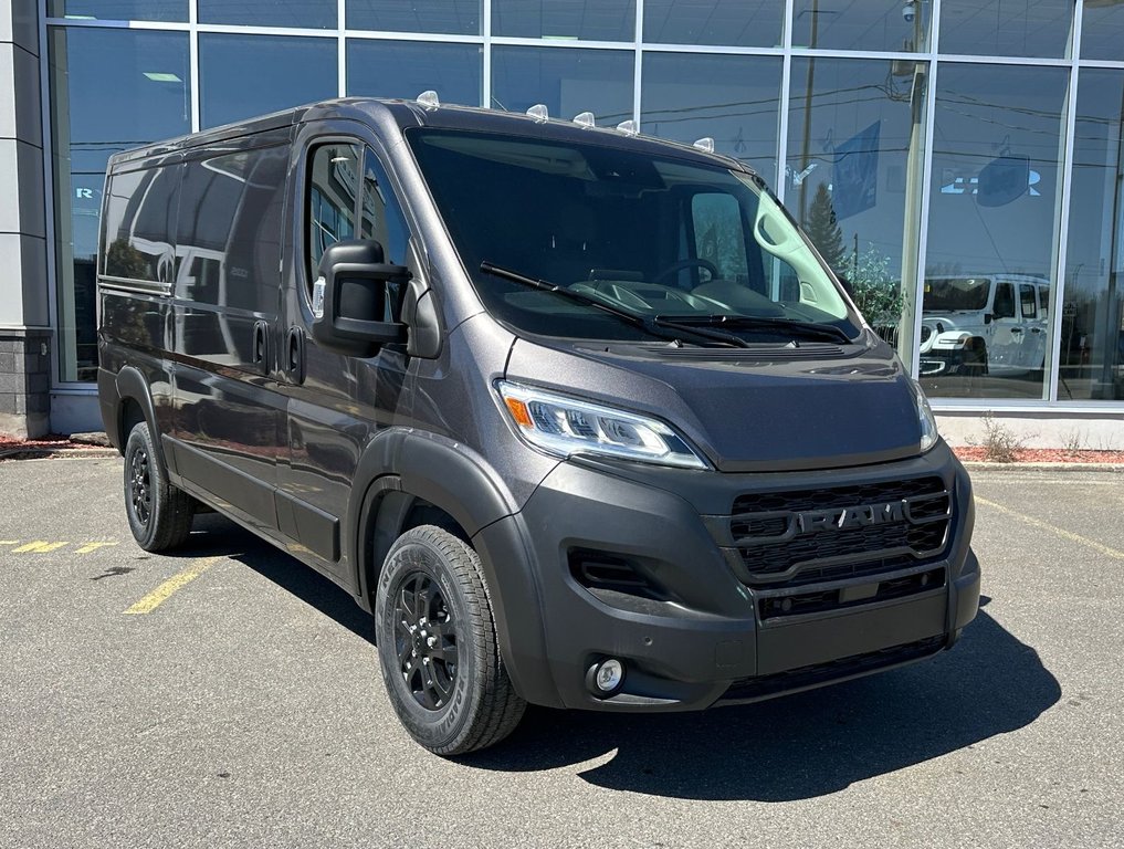2024 Ram PROMASTER CARGO VAN 1500 SLT+ in Mont-Tremblant, Quebec - 13 - w1024h768px