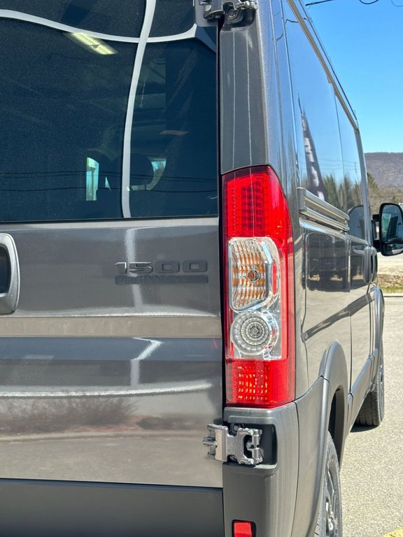 2024 Ram PROMASTER CARGO VAN 1500 SLT+ in Mont-Tremblant, Quebec - 31 - w1024h768px