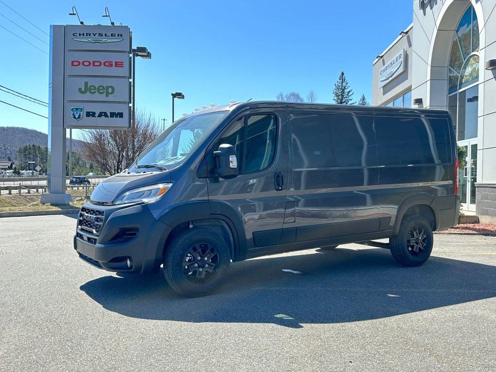 2024 Ram PROMASTER CARGO VAN 1500 SLT+ in Mont-Tremblant, Quebec - 9 - w1024h768px
