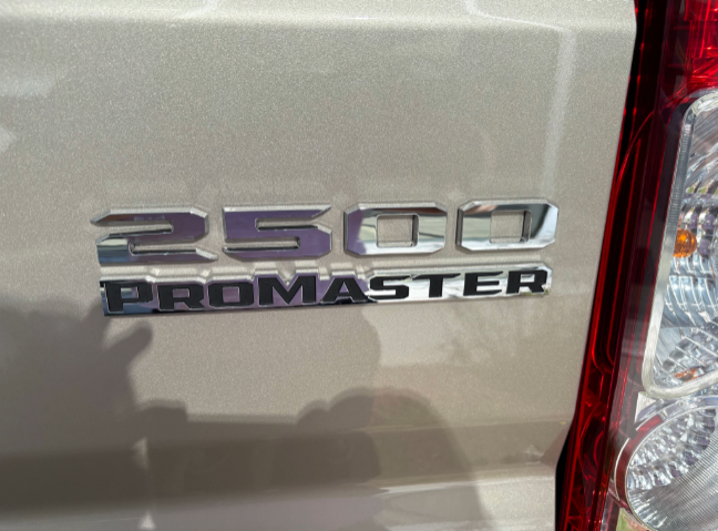 2025 Ram Promaster Cargo Van 2500 SLT in Mont-Tremblant, Quebec - 6 - w1024h768px