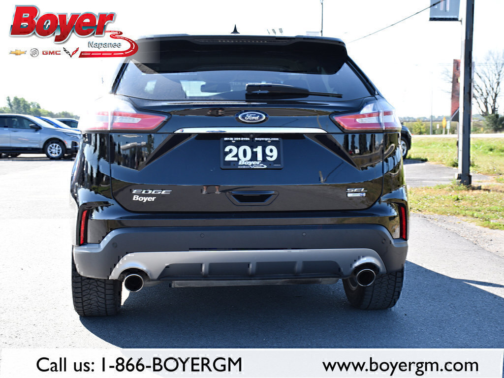 2019 Ford Edge in Napanee, Ontario - 5 - w1024h768px