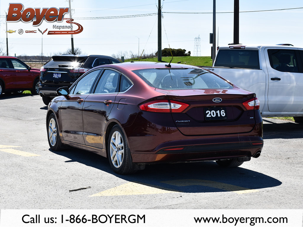 2016 Ford Fusion in Pickering, Ontario - 4 - w1024h768px