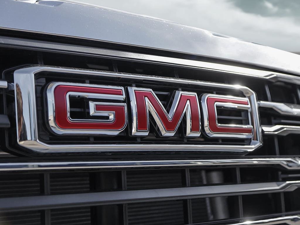 2025 GMC Sierra 2500 HD in Pickering, Ontario - 9 - w1024h768px