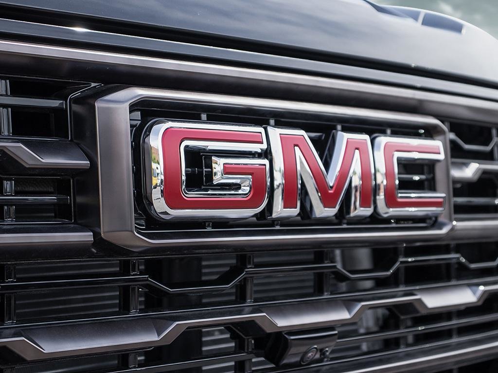 2025 GMC Sierra 2500 HD in Pickering, Ontario - 9 - w1024h768px