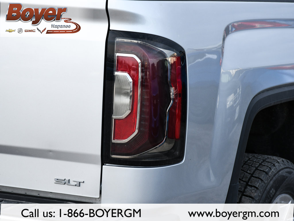 2018 GMC Sierra Crew 5.7 FT BOX 2WD in Napanee, Ontario - 8 - w1024h768px